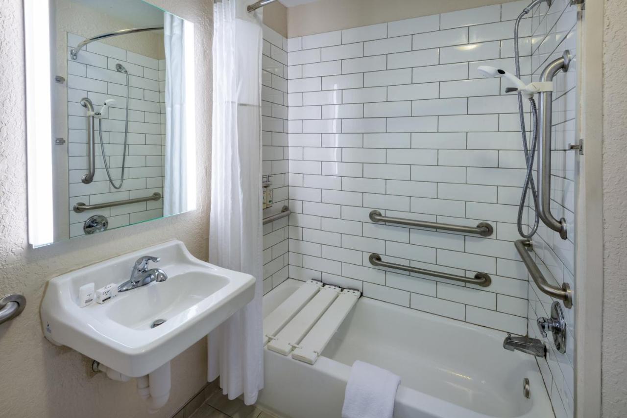 Candlewood Suites Chesapeake-Suffolk By Ihg Exteriör bild