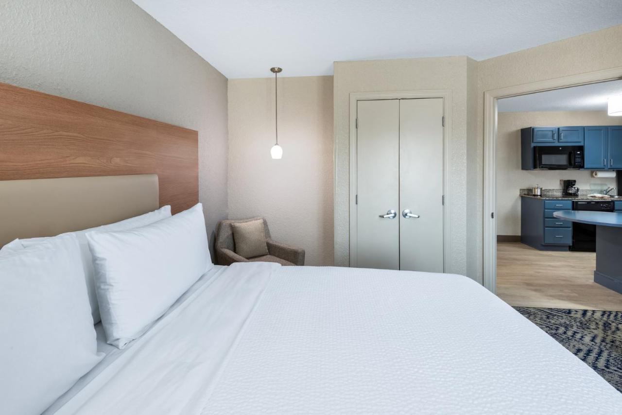 Candlewood Suites Chesapeake-Suffolk By Ihg Exteriör bild